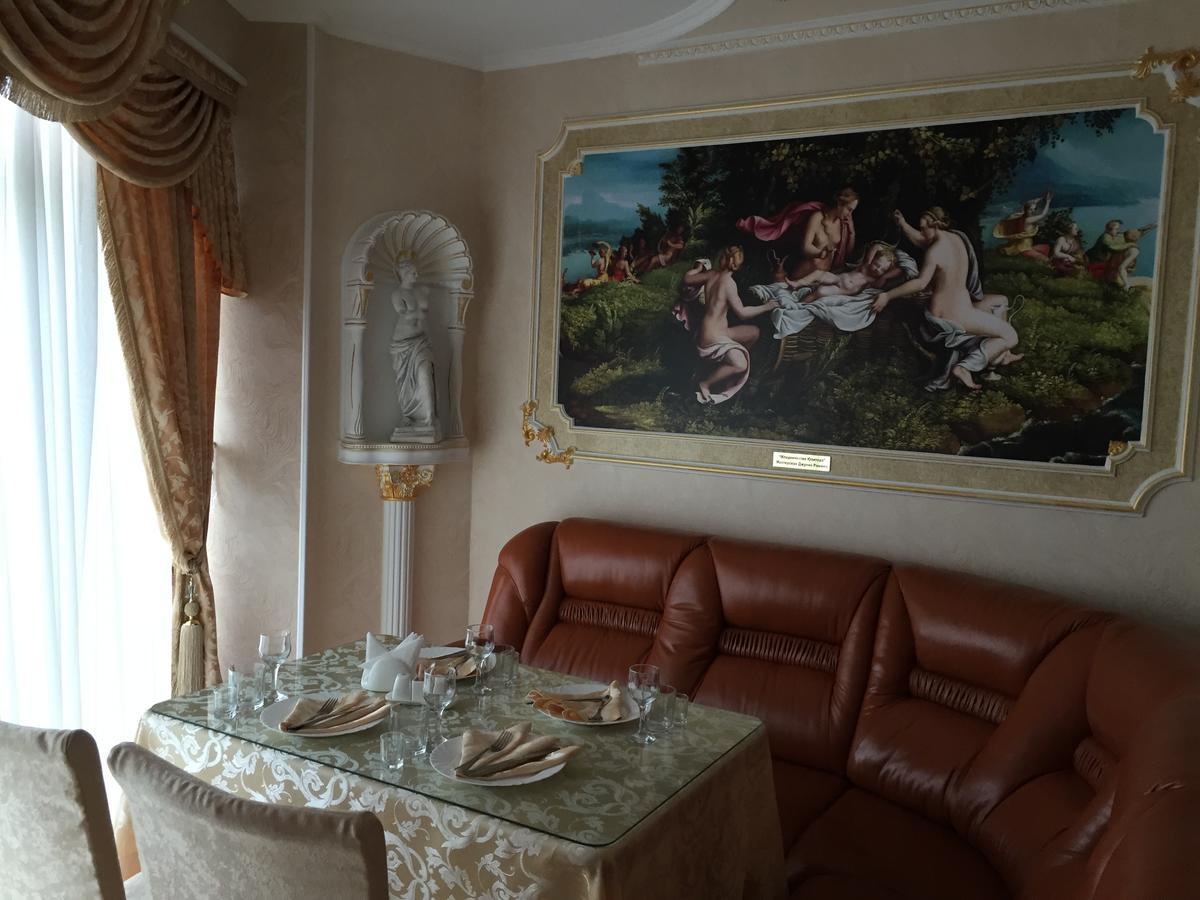 Hotel Oktan Kryve Ozero Exteriör bild